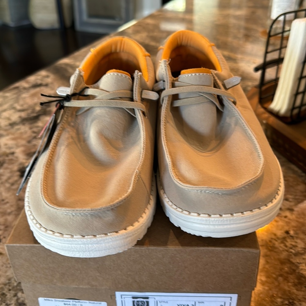 Brand new Heydudes. Size 9 in women’s. Seeking 40 obo